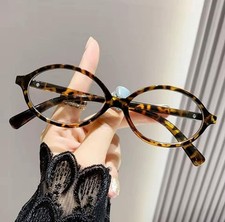 Occhiali vista ovali usato Occhiali vista ovali usato  Boscotrecase