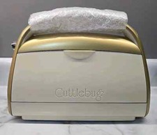Máquina de gravação de abraços de ouro Anna Griffin CRICUT raspagem de cartões artesanais comprar usado  Enviando para Brazil