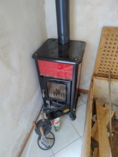 Stufa ceramica usato  Solza