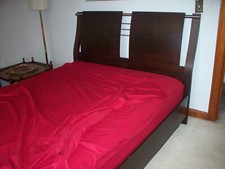 Queen bed stunning for sale  Eden