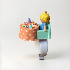 Rzadki vintage Bluebird 1989 Polly Pocket Tiny Tina's Dinner Time Ring Topper/Lalka na sprzedaż Rzadki vintage Bluebird 1989 Polly Pocket Tiny Tina's Dinner Time Ring Topper/Lalka na sprzedaż  Wysyłka do Poland