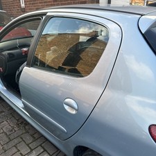 Peugeot 206 rear d'occasion  Expédié en Belgium