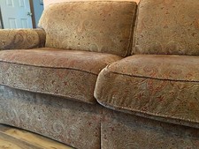 Beautiful love seat for sale  Clifton Park