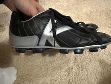 Clears de futebol preto Kelme Master. Tamanho 11 EUA. Novo em folha. Sem caixa. comprar usado  Enviando para Brazil
