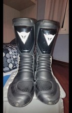 Stivali moto dainese usato  Sori