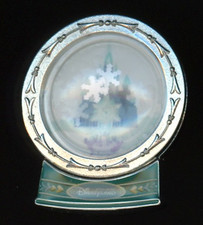 Broche Disney HKDL Hong Kong World Of Frozen Snow Globe comprar usado  Enviando para Brazil