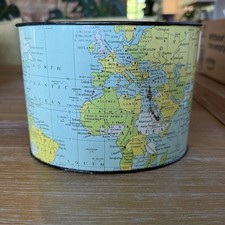 Balde de lixo vintage mapa do mundo pequeno mesa lata de lixo meados do século mod MCM comprar usado  Enviando para Brazil