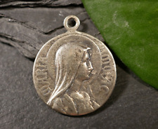 Silberfarbene medaille anhäng gebraucht kaufen  Nürnberg