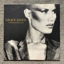 Vinyl 12" Grace Jones Walking In The Rain 1981 Island Played 1x Near Mint LP comprar usado  Enviando para Brazil