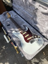 fender stratocaster usa d'occasion fender stratocaster usa d'occasion Expédié en Belgium