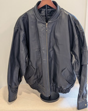 Vetements trium sport d'occasion  Expédié en Belgium