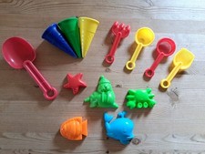 Sandspielzeug set 13 gebraucht kaufen  Freudenberg