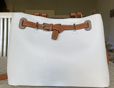 Sac porte main d'occasion  Aubagne