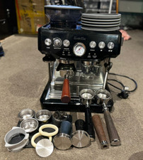 Máquina de café Breville Barista Express $400 dólares em extras preta comprar usado  Enviando para Brazil