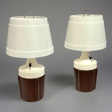 Usado, 2 Vintage Anos 70 Rayovac Marrom Bateria Luz de Mesa/Emergência, Acampamento Etc. comprar usado  Enviando para Brazil