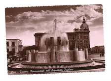Bari fontana monumentale usato  Cuneo