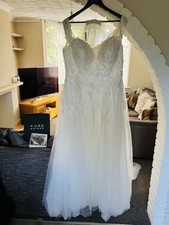 Stunning wedding dress for sale  LOWESTOFT