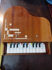 Pianoforte giocattolo usato  Caltanissetta