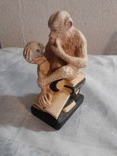 Sculpture platre. singe d'occasion  Colmar