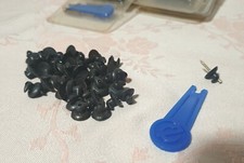 Set ganci parete usato  Rovigo