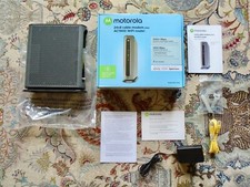 Modem a cabo Motorola 24x8 mais roteador WiFi AC1900 modelo MG7700 (LN na caixa), usado comprar usado  Enviando para Brazil