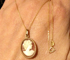 Beau collier carats d'occasion  Deauville