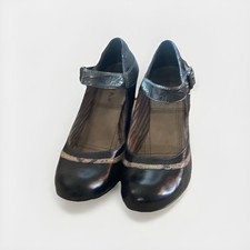 Women anthropology bobbi for sale  Solon
