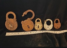 Lot vintage padlocks for sale  Warner Robins