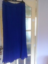 Pur una skirt for sale  WREXHAM