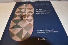 Shields: Africa, Southeast, Asia and Oceania by Purissima Benetez-Johannot et al segunda mano  Embacar hacia Mexico