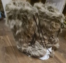 Fur boots tone for sale Fur boots tone for sale  ROCHDALE