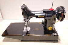 Singer 221 featherweight for sale  Apple Valley