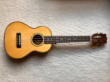 Hochwertige ukulele tenor gebraucht kaufen  Gerolsbach