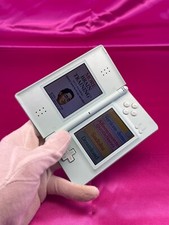 Console portatile nintendo usato  Reggio Emilia