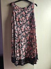 Lovely floral size for sale  BARRY