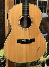 K.yairi custom 2014 usato K.yairi custom 2014 usato  Spedire a Italy