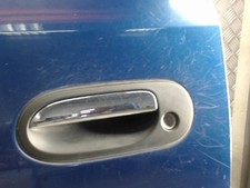Porte gauche nissan d'occasion  Cavaillon