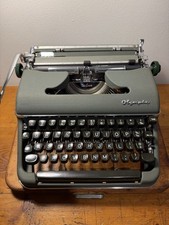 Máquina de escribir Olympia Green SM3 DELUXE de colección con serie Alemania #1384217 funciona muy bien segunda mano  Embacar hacia Mexico