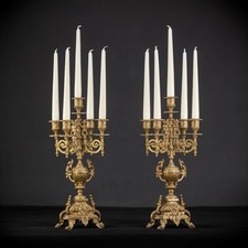 Par de candelabros | Dois castiçais de bronze meados dos anos 1900 | Barroco vintage | 16,7"_ comprar usado Par de candelabros | Dois castiçais de bronze meados dos anos 1900 | Barroco vintage | 16,7"_ comprar usado  Enviando para Brazil