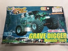2002 revell monogram d'occasion  Expédié en Belgium