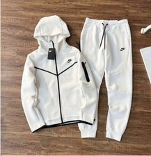 Tuta nike tech usato  Levico Terme