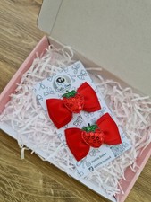 Juego de 2 pinzas para el cabello de verano hechas a mano con moños para el cabello de fresa para niños pequeños  segunda mano  Embacar hacia Mexico