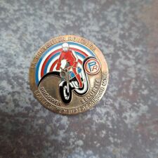 Médaille broche. ecole d'occasion  Toulouse-