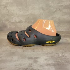 Keen yogui clogs for sale  Windham