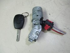 8200214168 blocco sterzo usato 8200214168 blocco sterzo usato  Italia