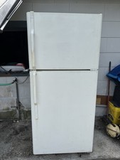Hotpoint refrigerator white for sale  Davenport