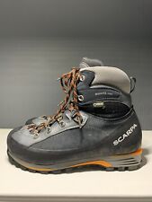 Używany, Scarpa Męskie wodoodporne buty MANTA PRO GTX Rozmiar 8 UK lub 42 EU Ciemnoniebieskie na sprzedaż  Wysyłka do Poland