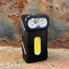 Klarus 1000 lumen usato Klarus 1000 lumen usato  Spedire a Italy