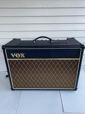 Amplificador de guitarra alto-falante VOX AC15CC1 1x12 80W - número de série 15AC006072, usado comprar usado Amplificador de guitarra alto-falante VOX AC15CC1 1x12 80W - número de série 15AC006072, usado comprar usado  Enviando para Brazil