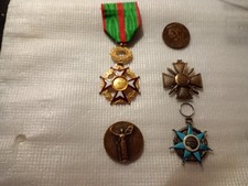 Lot médailles militaires d'occasion  Alès